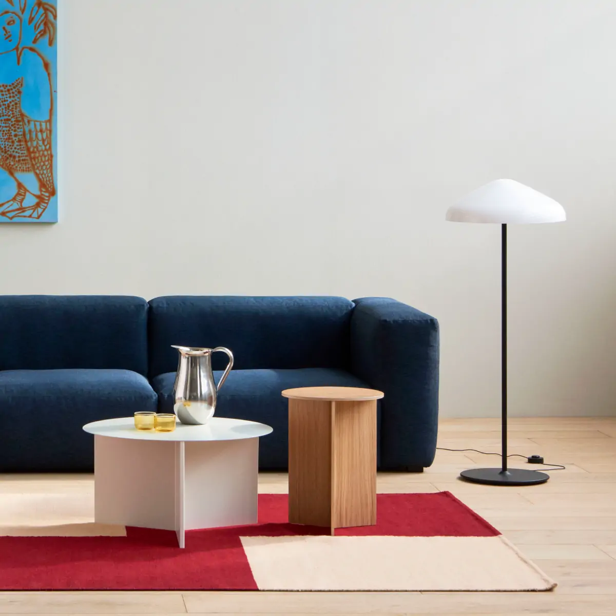 Mags Soft 3 Seater comb 10 Left Metaphor 008 black stitching_Pao Glass Floor Lamp white opdal glass_Slit Table Wood Round High wb lacquer oak 1