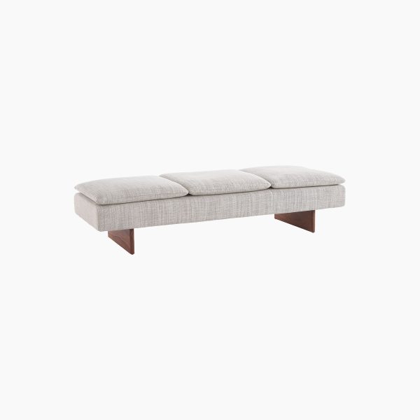 Mantle Bench