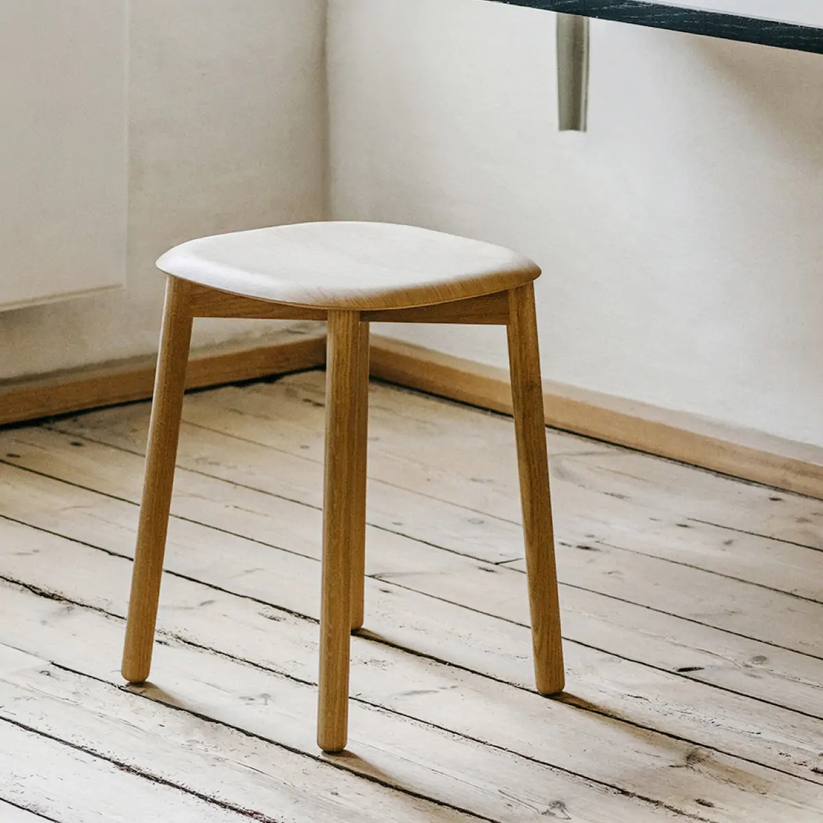 Soft_Edge_72_Stool_Product_fact_sheet 1