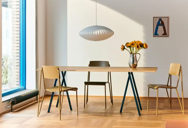 Loop Stand Table