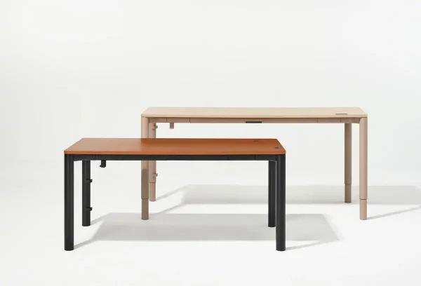 Spout Sit-to-Stand Table