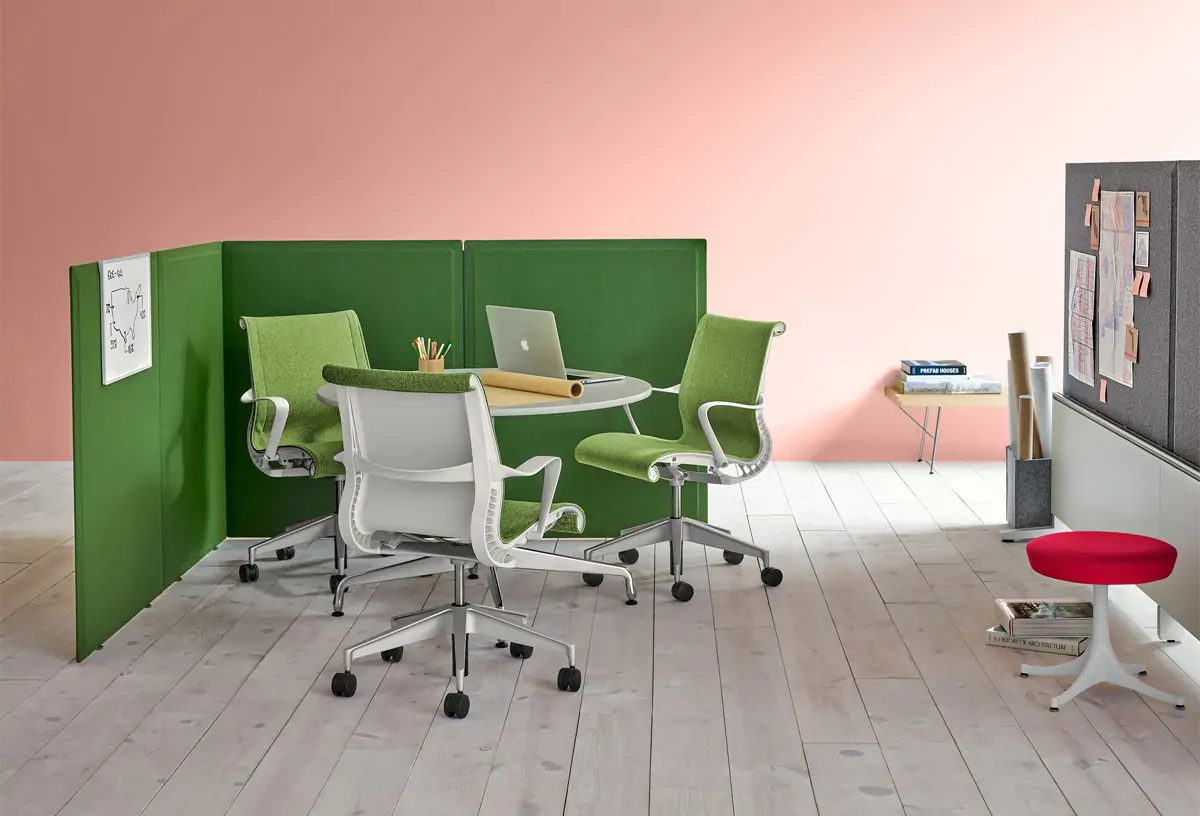 7B_Pari Freestanding Screens