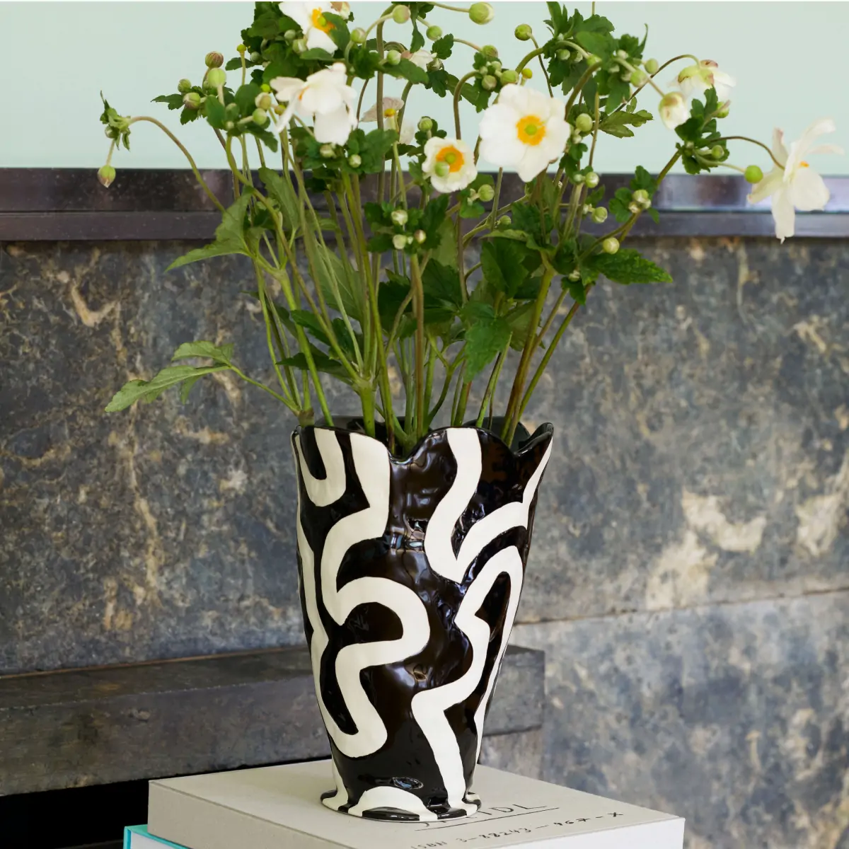 Jessica Hans Shadow Vase_02 (2)