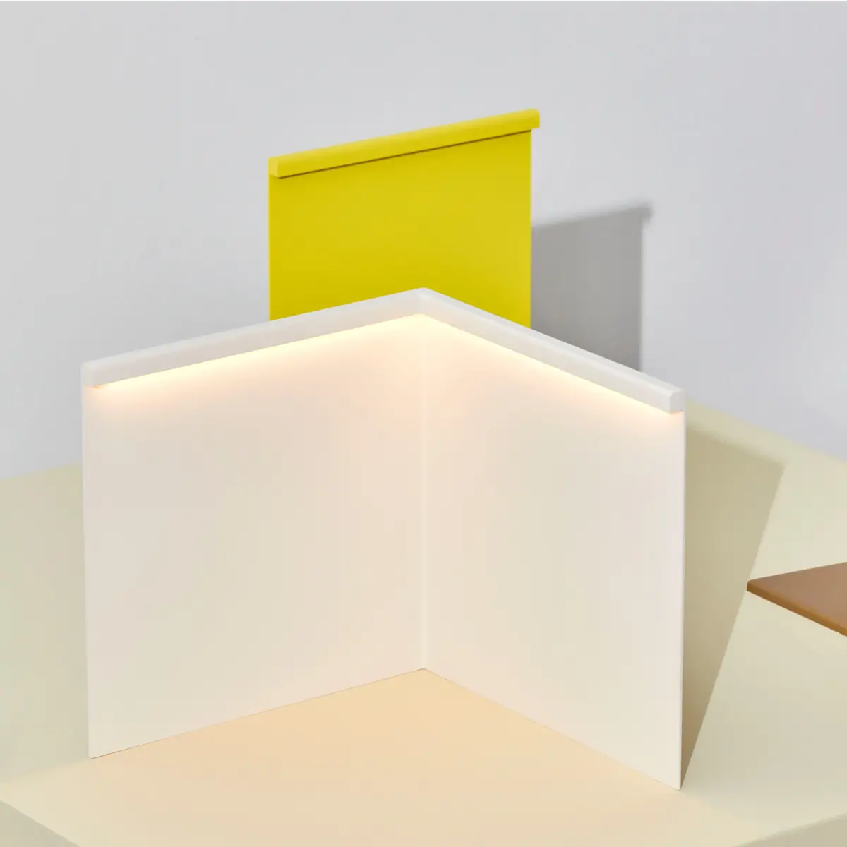 LBM Corner Table Lamp _02
