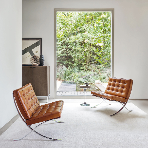 Knoll-Studio-_-Barcelona-Chair