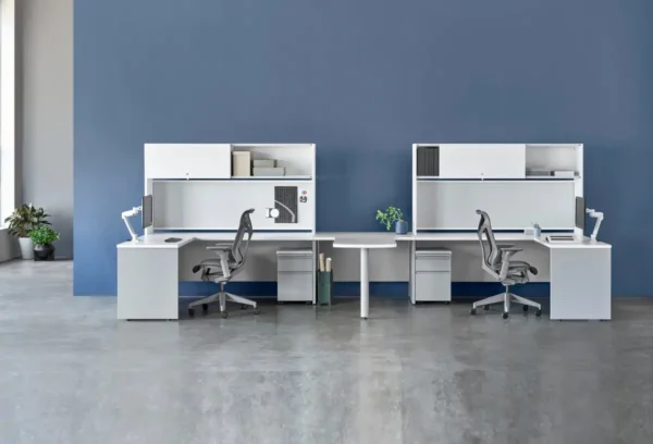 Canvas Office Landscape - Metal Desk