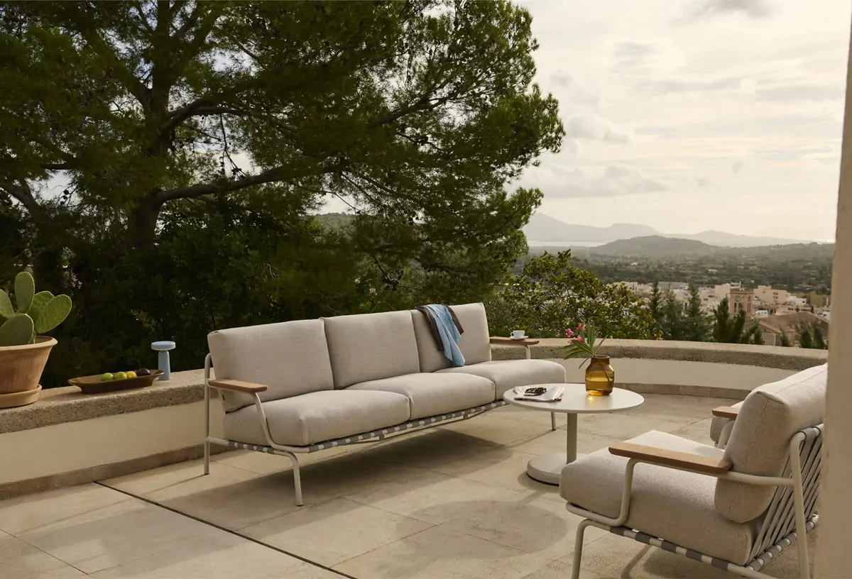 3B_Settle-3-Seater_02