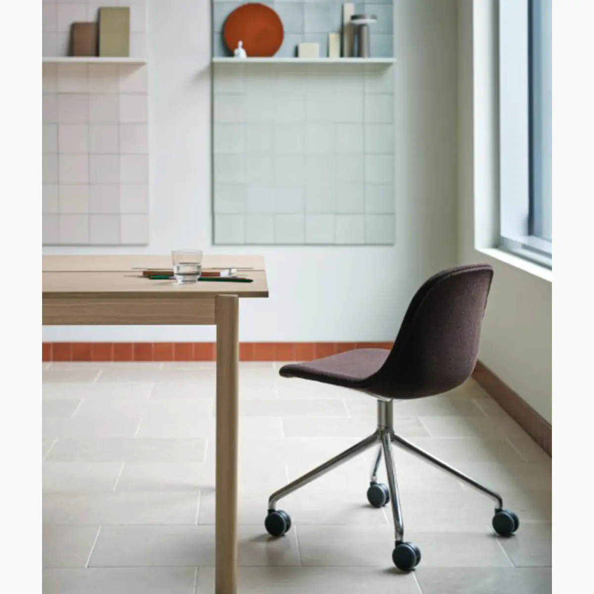 3_fsc w. castors (2)