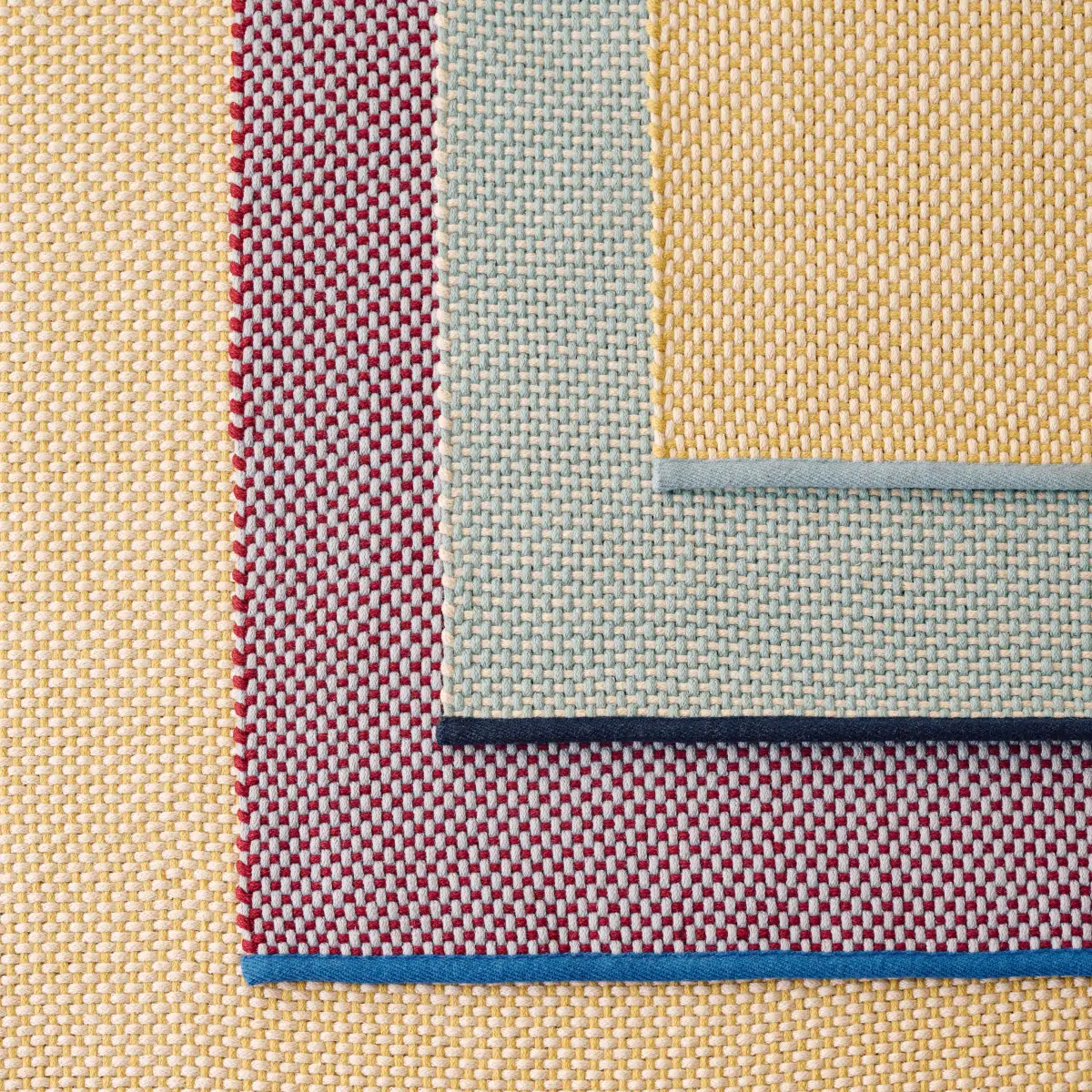 3 Colour Rug family 02