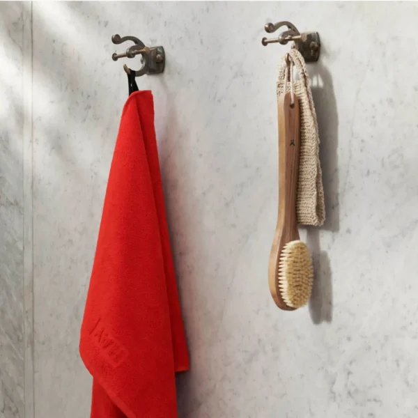 Mono Hand Towel