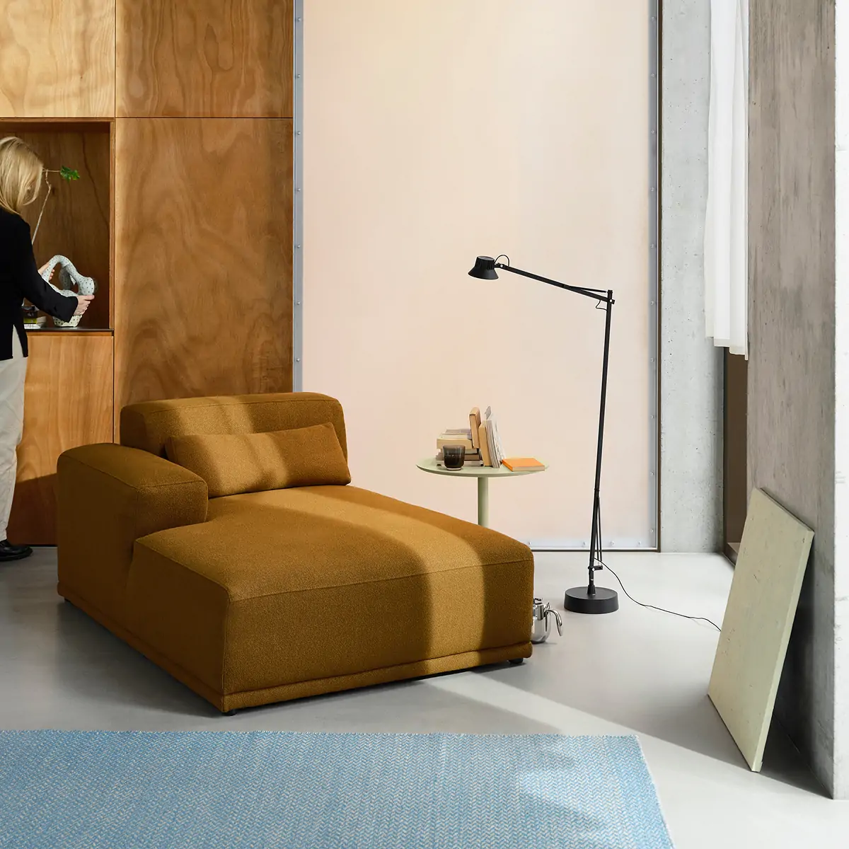 Dedicated Floor Lamp_02 1