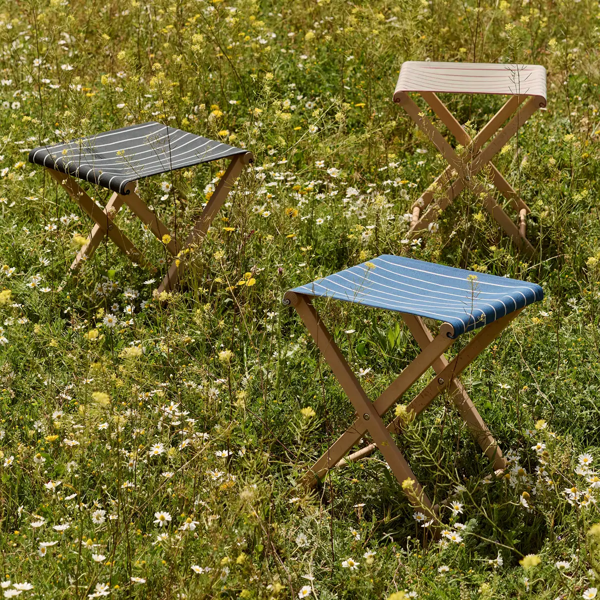 Outdoor Market Folding Stool_02 1