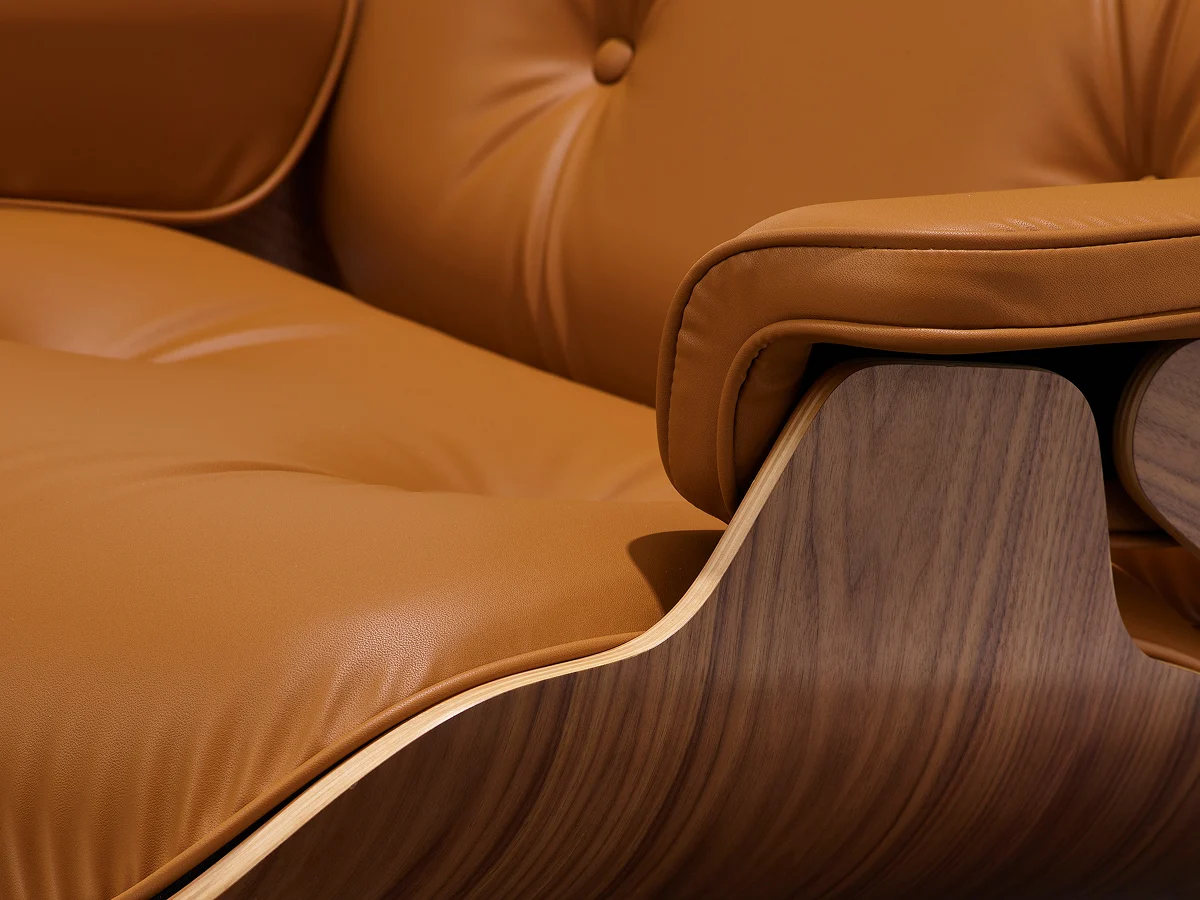 2b - Eames Lounge Chair 1