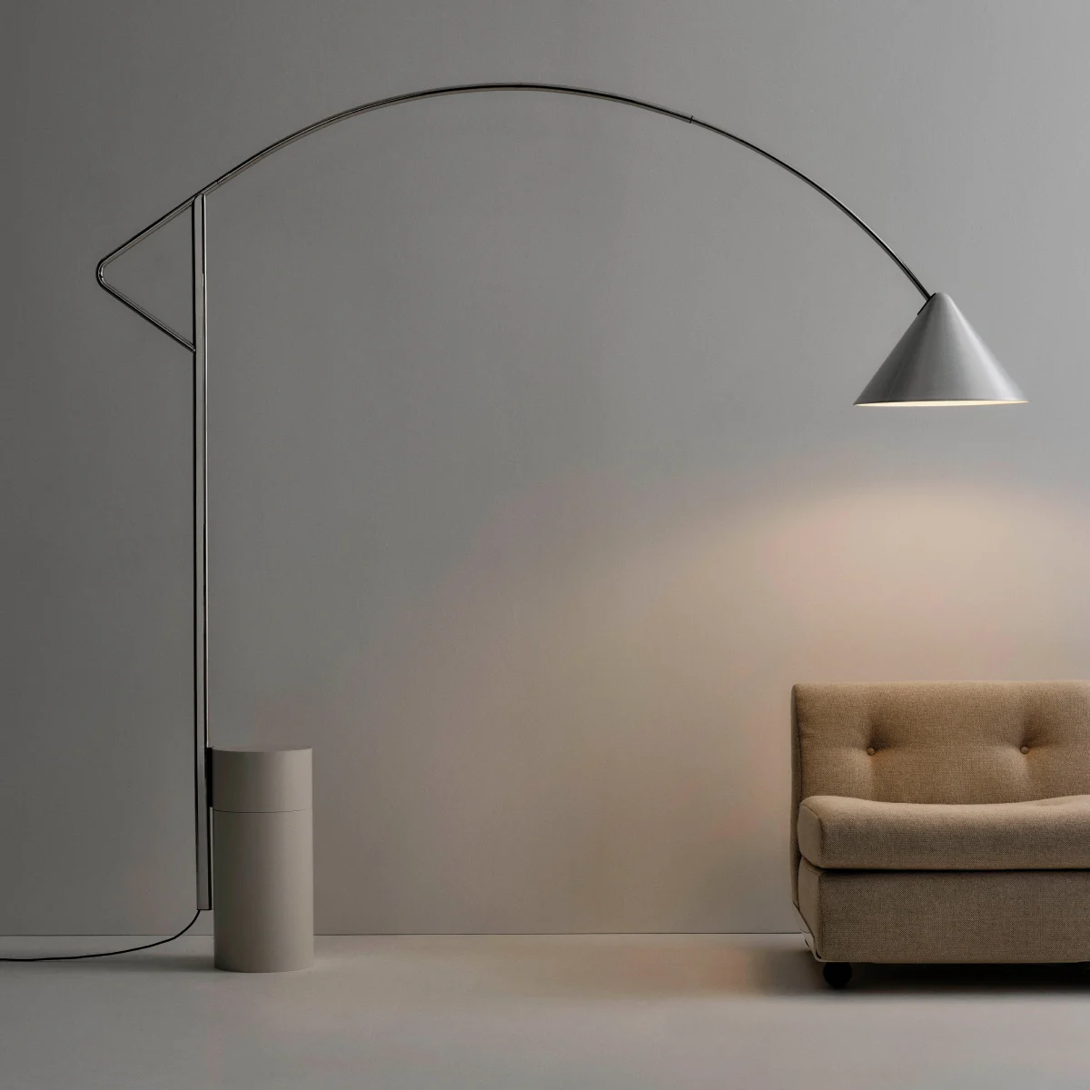 Compass Floor Lamp_02 1